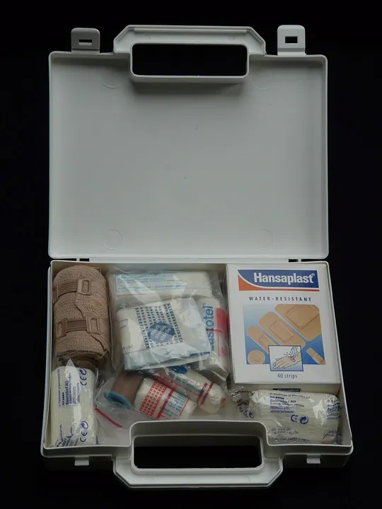 Réalisation de trousse de secours pour entreprises à Saint-Quentin-Fallavier, La Verpillière, Pharmacie du Centre